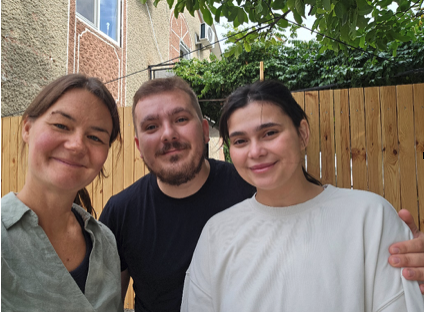 Linnea, Andrei och Vera (föräldrar i familjehemmet)